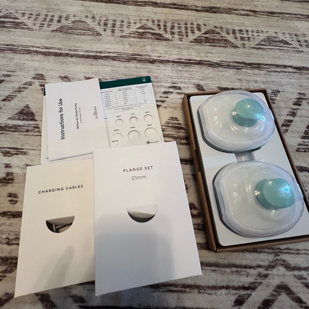 Breast Pump Flange Set with Charging Cables